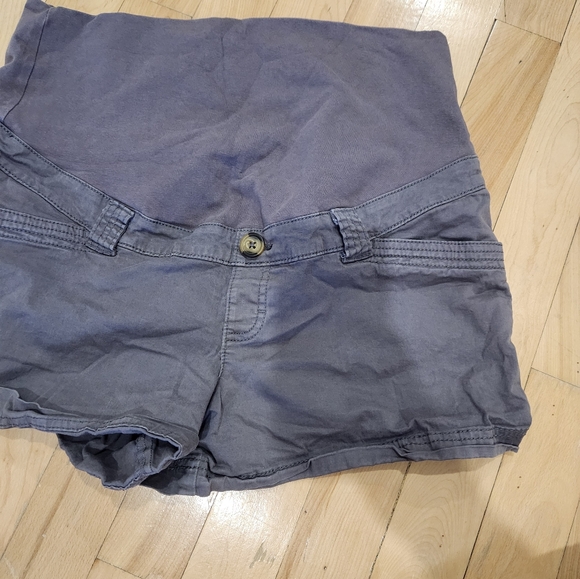 Thyme Maternity Shorts - Picture 1 of 2